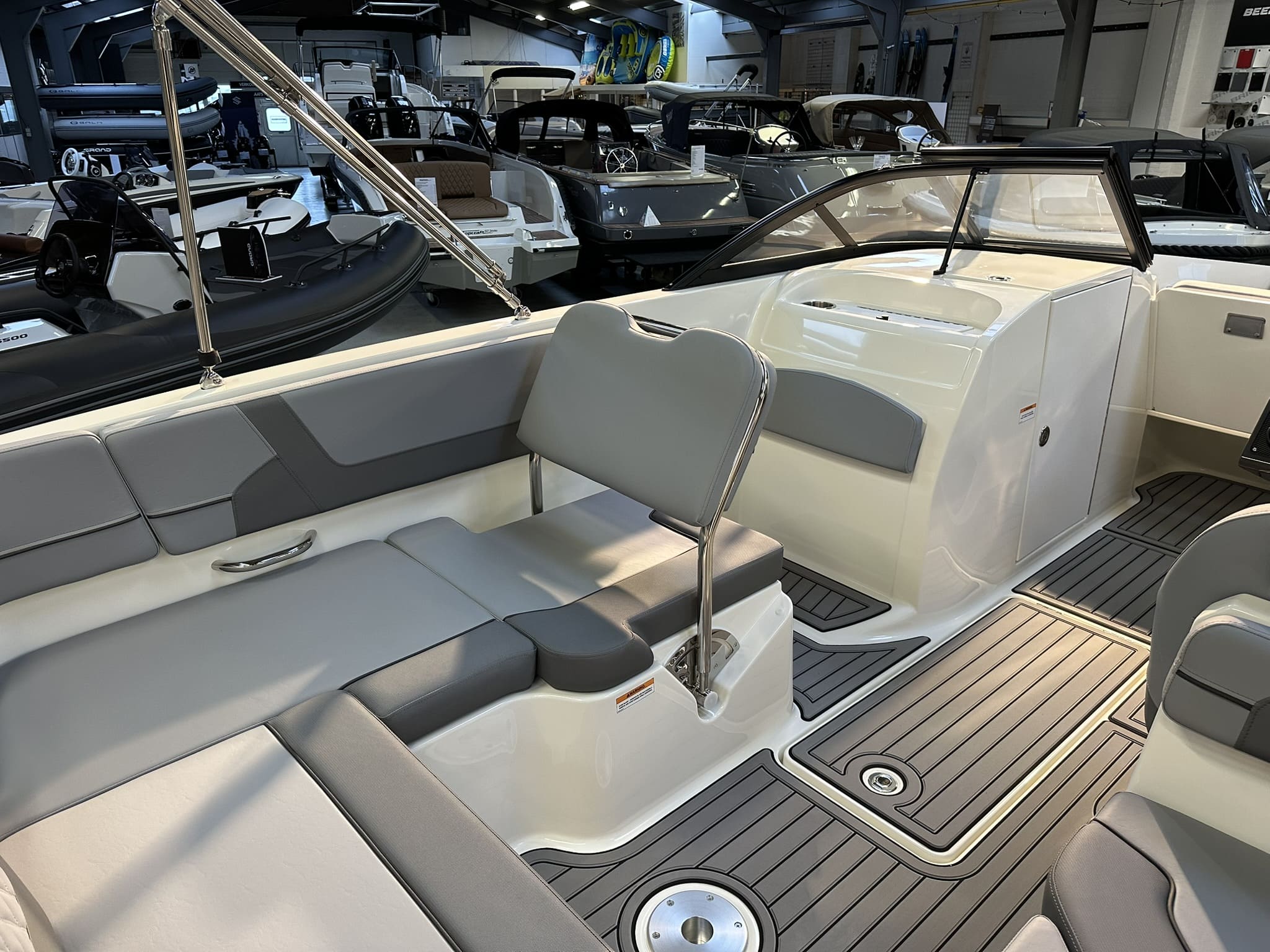 Bayliner VR6 Bowrider