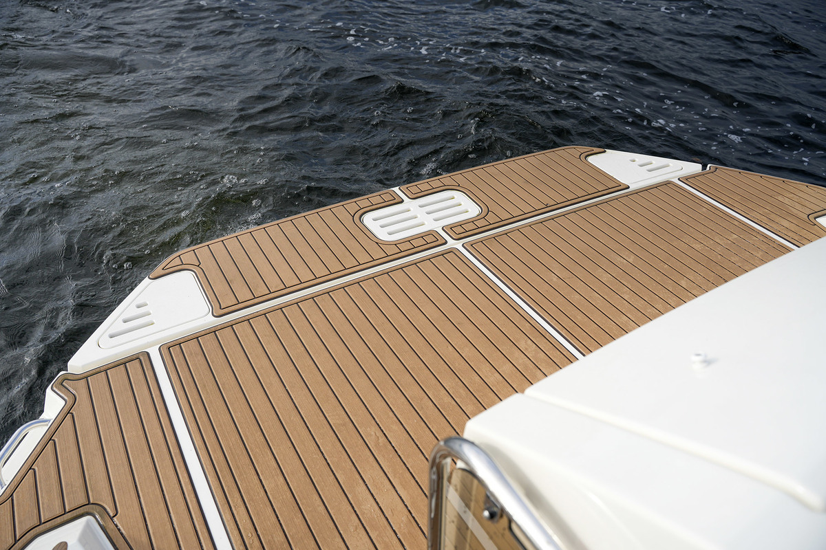 Sea Ray Sundancer 320