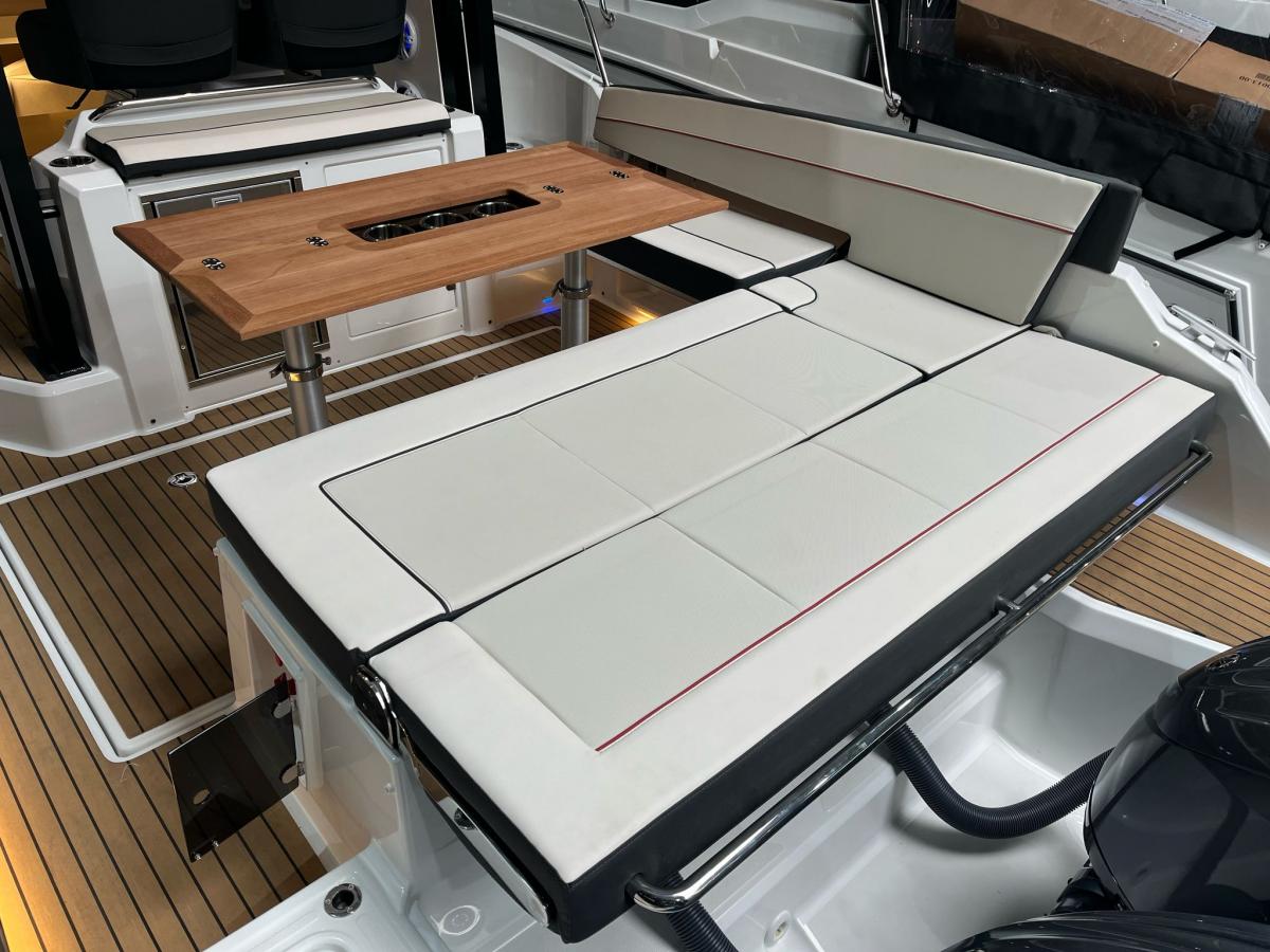 Jeanneau Cap camarat 9.0 WA serie 2