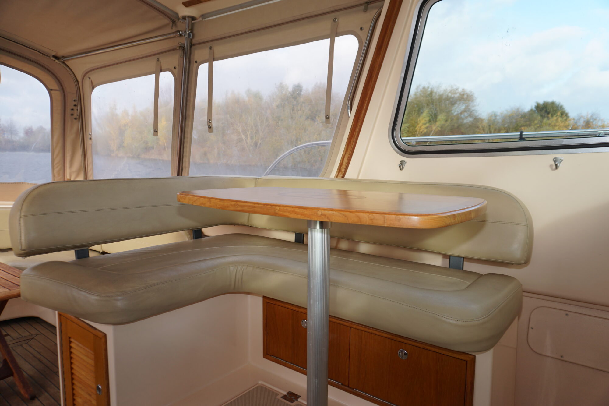 Island Packet Craft 360 Express