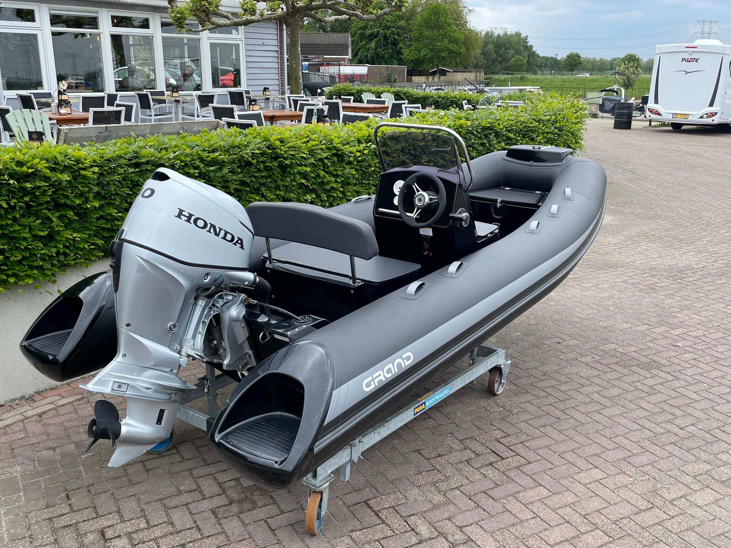 Grand S470NL Silver Line (bj 2020)