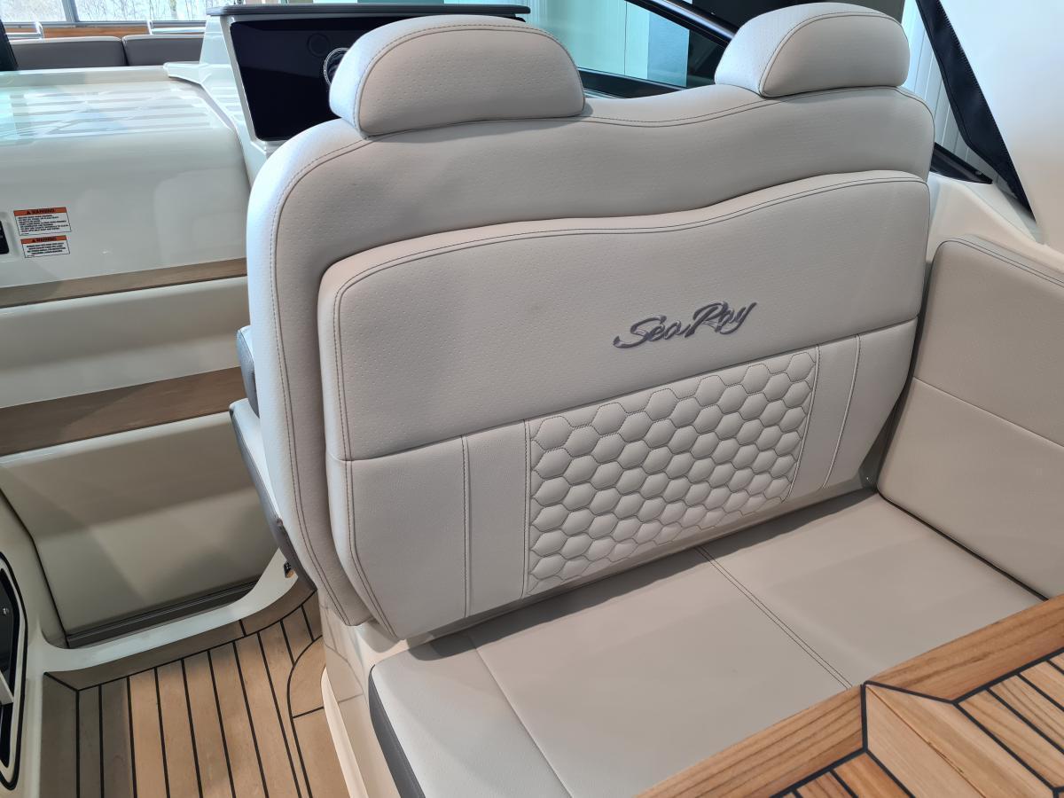 Sea Ray Sundancer 265