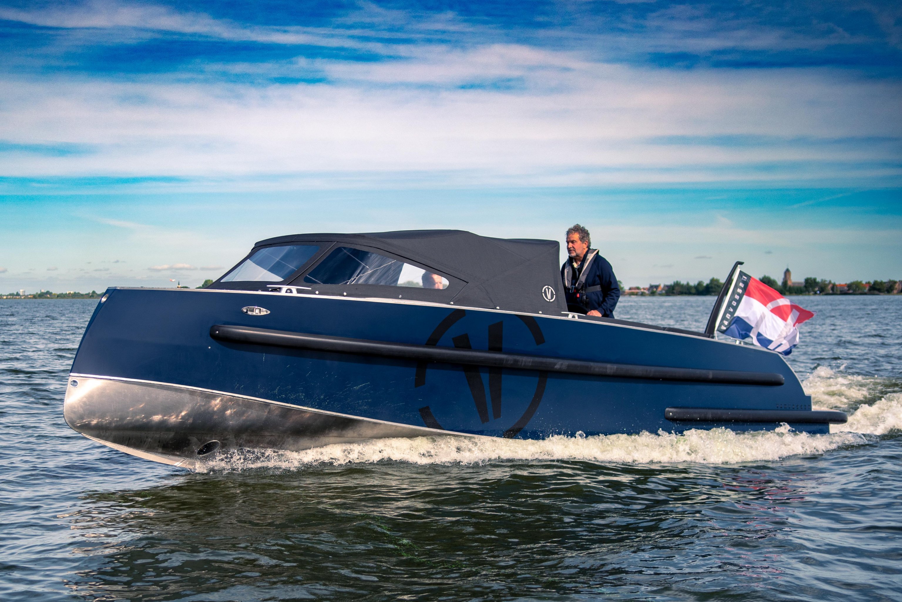 Van Vossen 777 Tender Sport DE GROOTSTE SLOEPENSHOWROOM VAN NEDERLAND