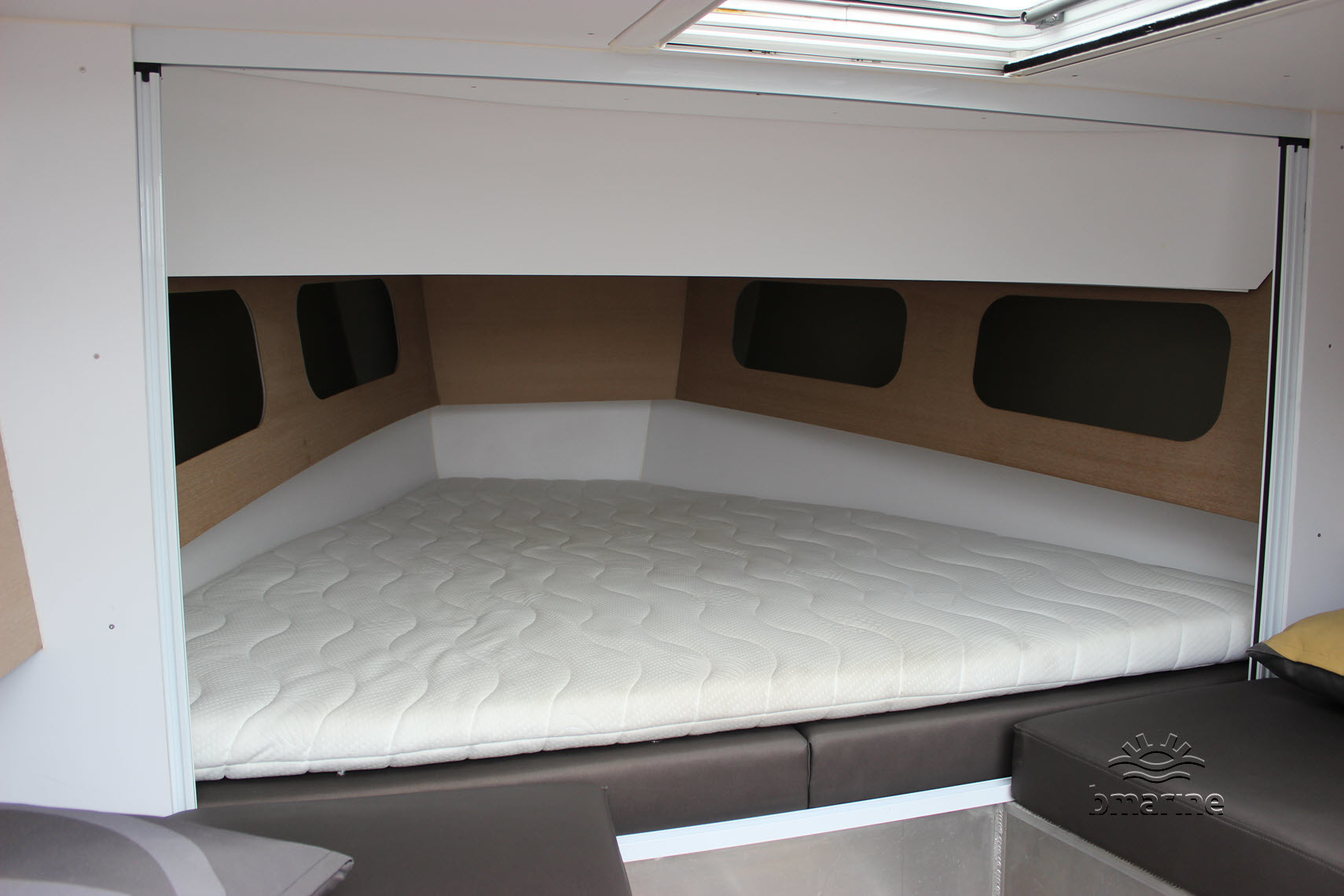 Van Vossen Tender Cabin 1000