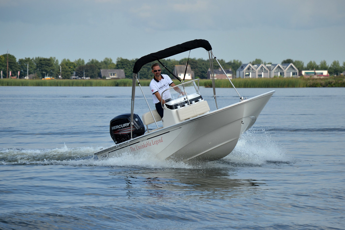 Boston Whaler 170 Montauk