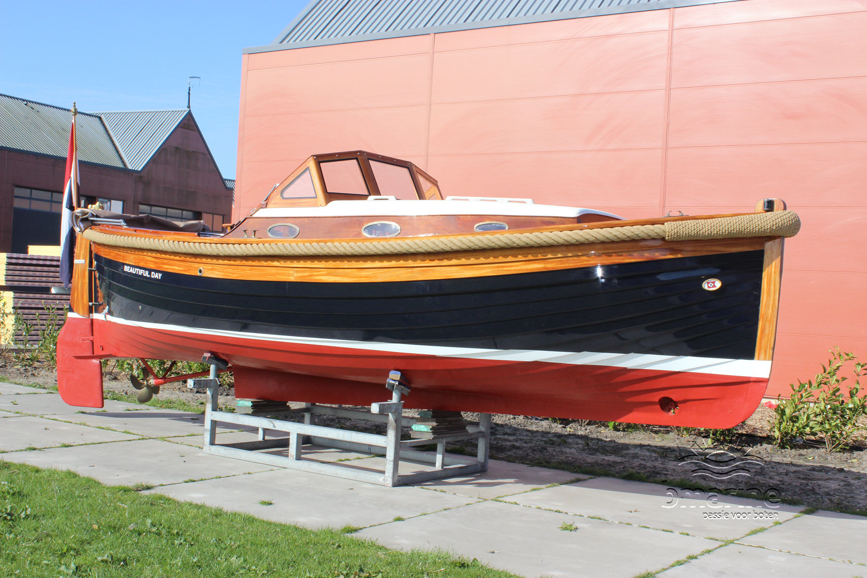 Breedendam 825 Cabin