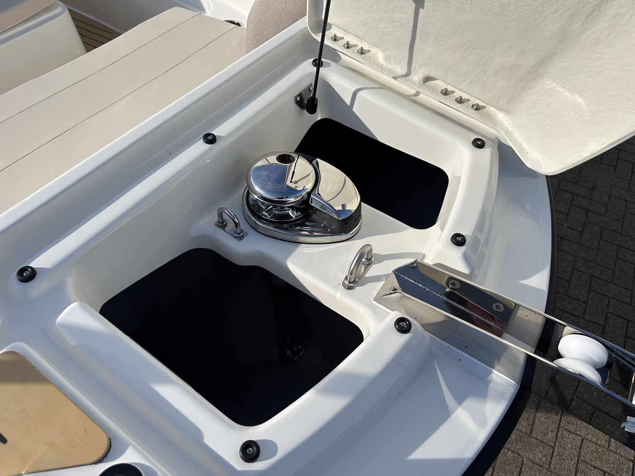 Quicksilver 705 Open