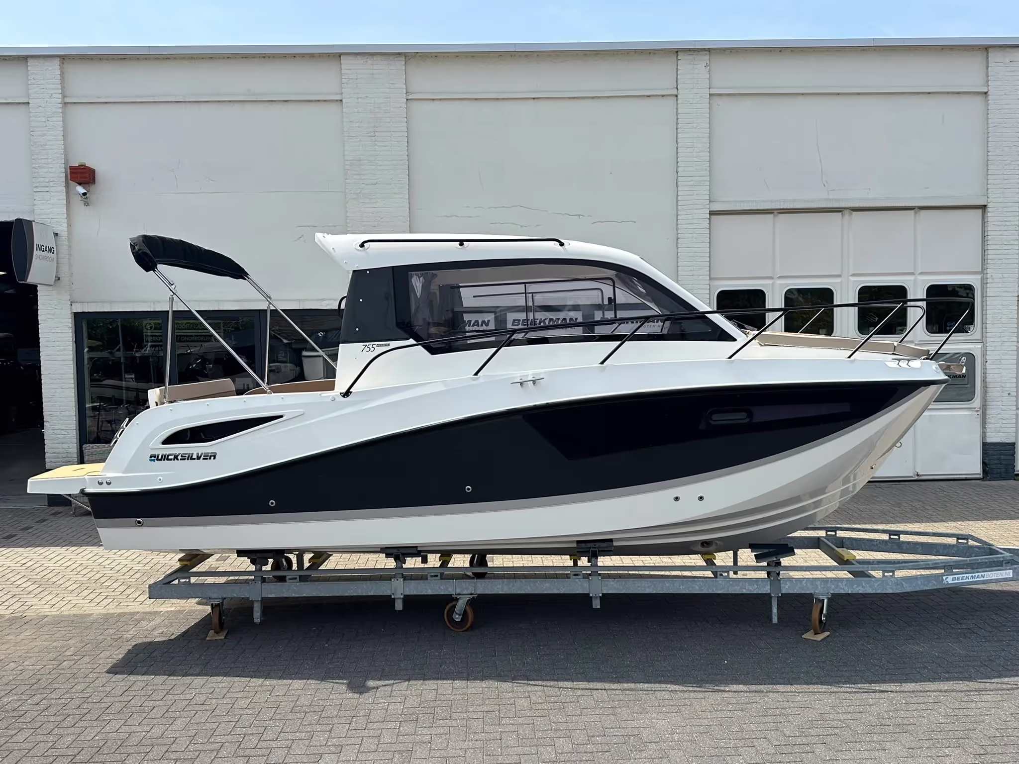 Quicksilver 755 Weekend