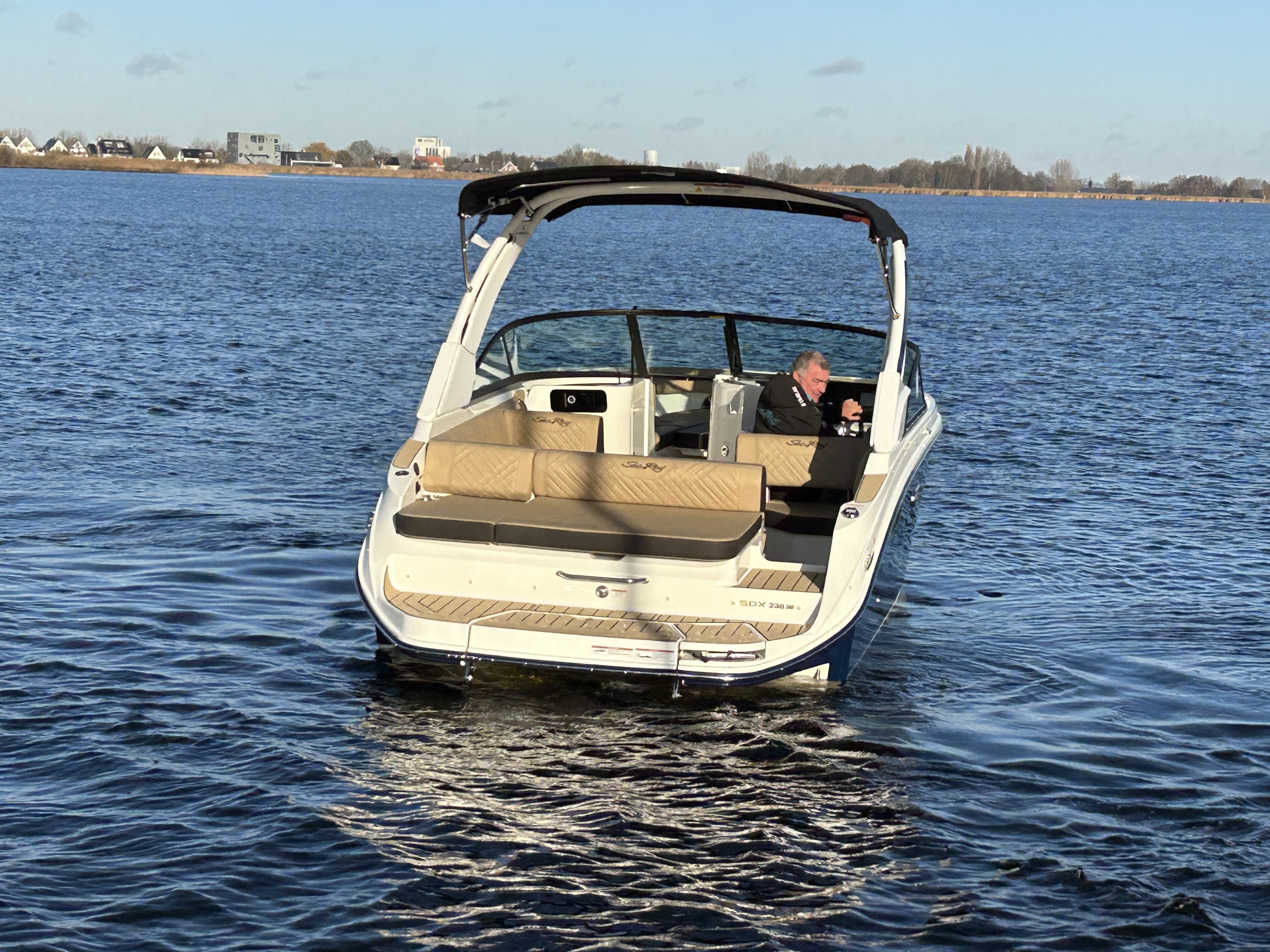 Sea Ray SDX 230 Surf