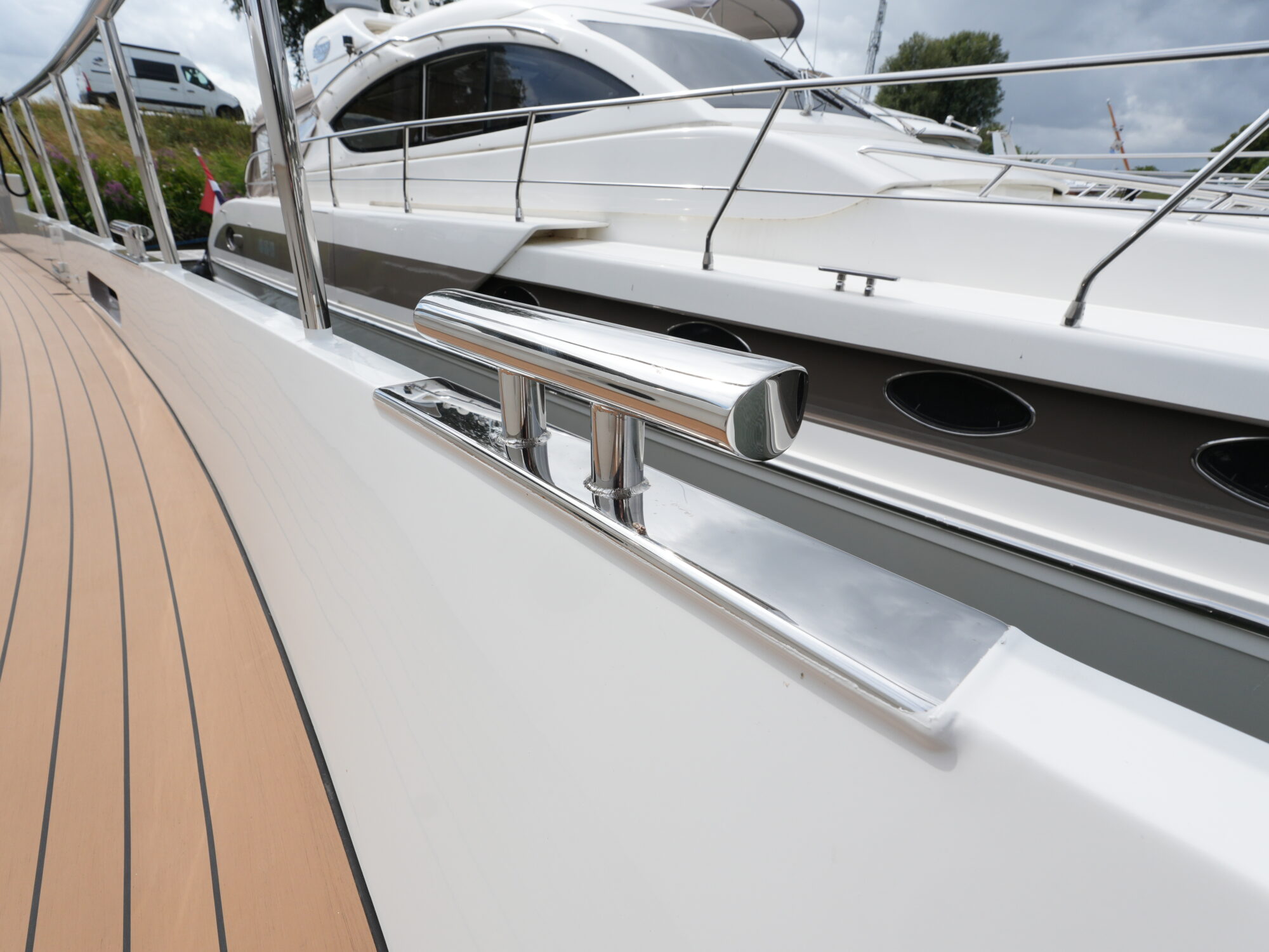 Van den Hoven Executive 15.00 MK II