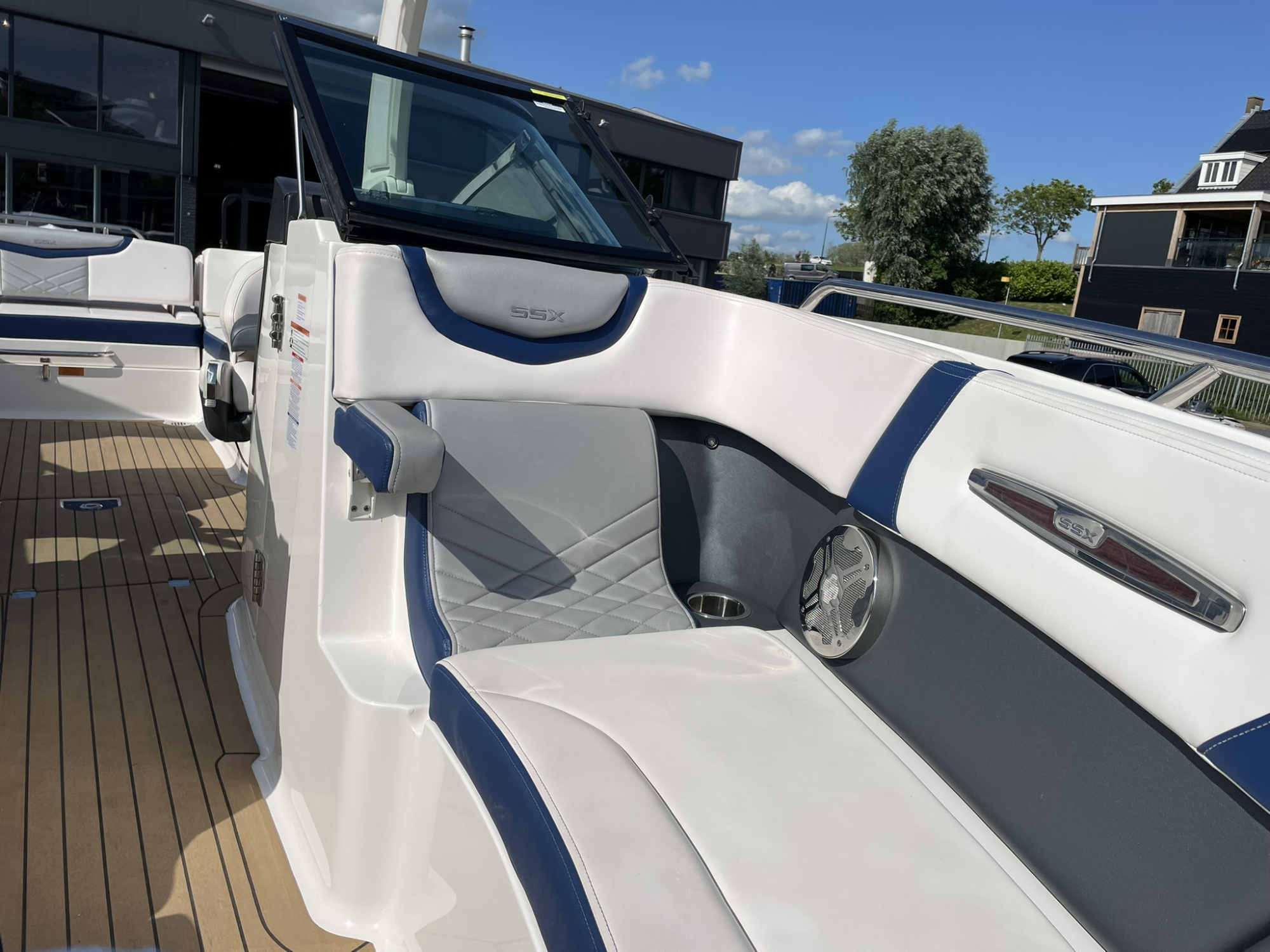 Chaparral 277 SSX met Volvo 380 pk