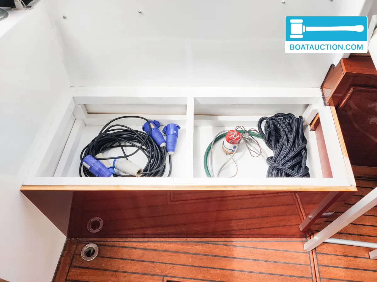 Unter Elbe Motorsailer