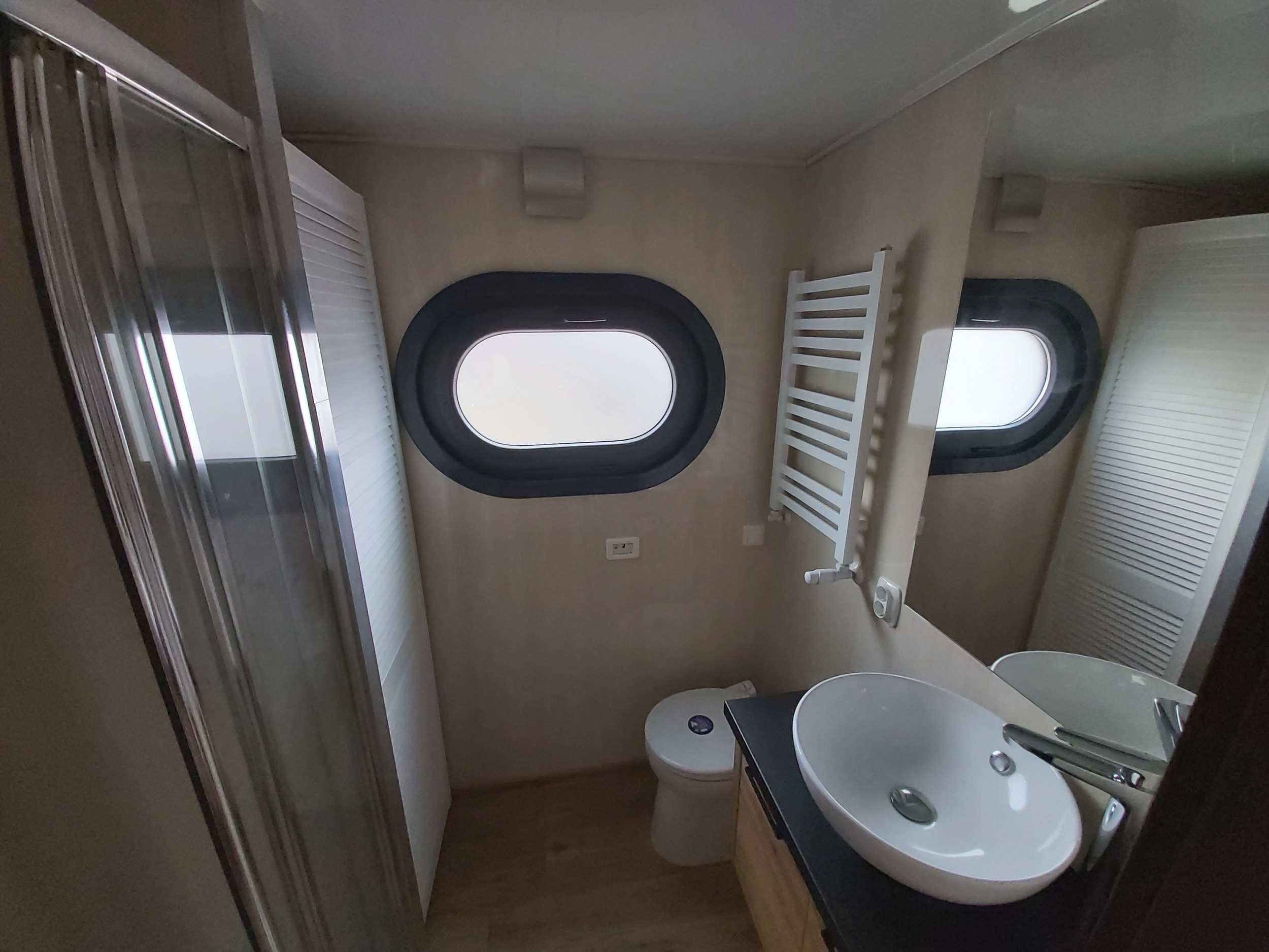 Campi 400 Houseboat 400, Uitgeest Ligplaats