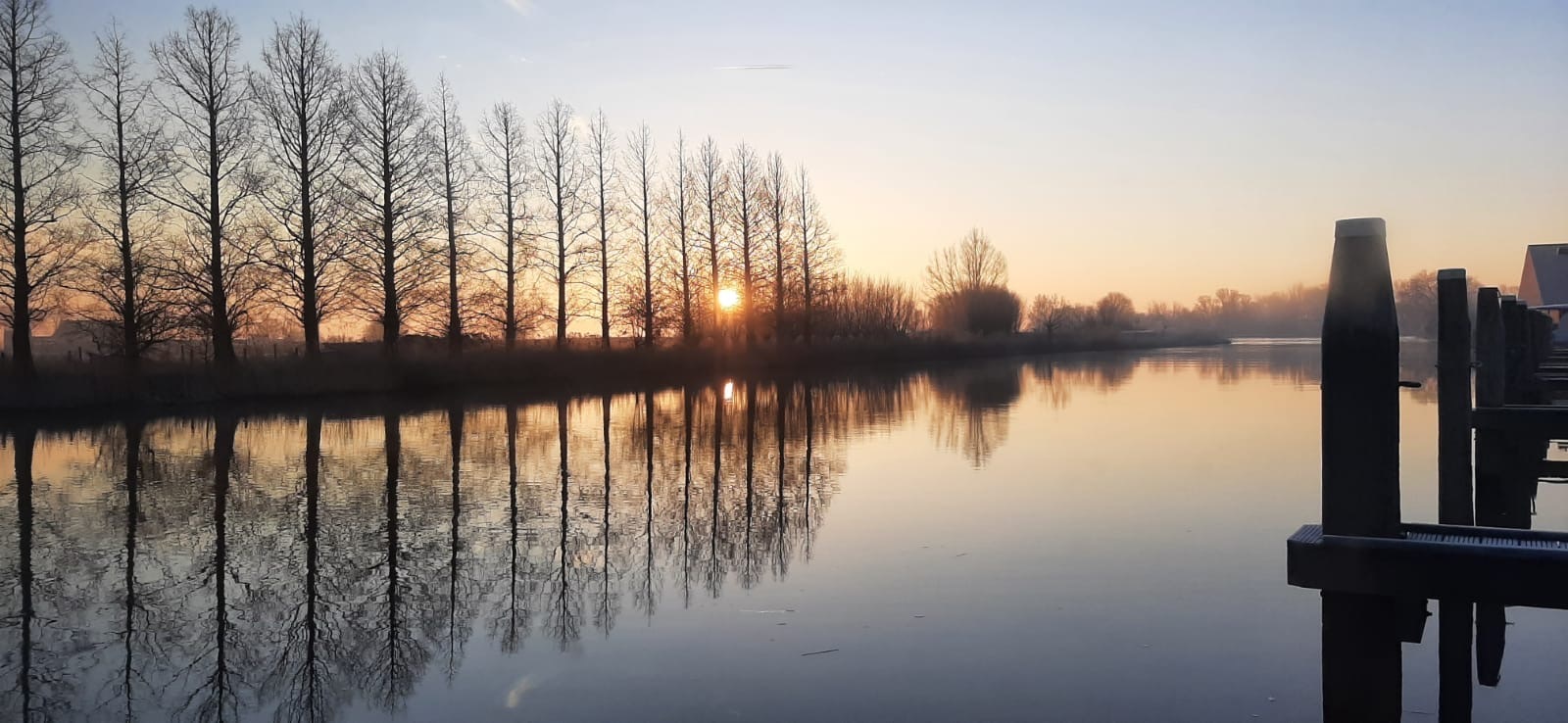 Campi 400 Per Direct Irnsum Ligplaats (Houseboat)