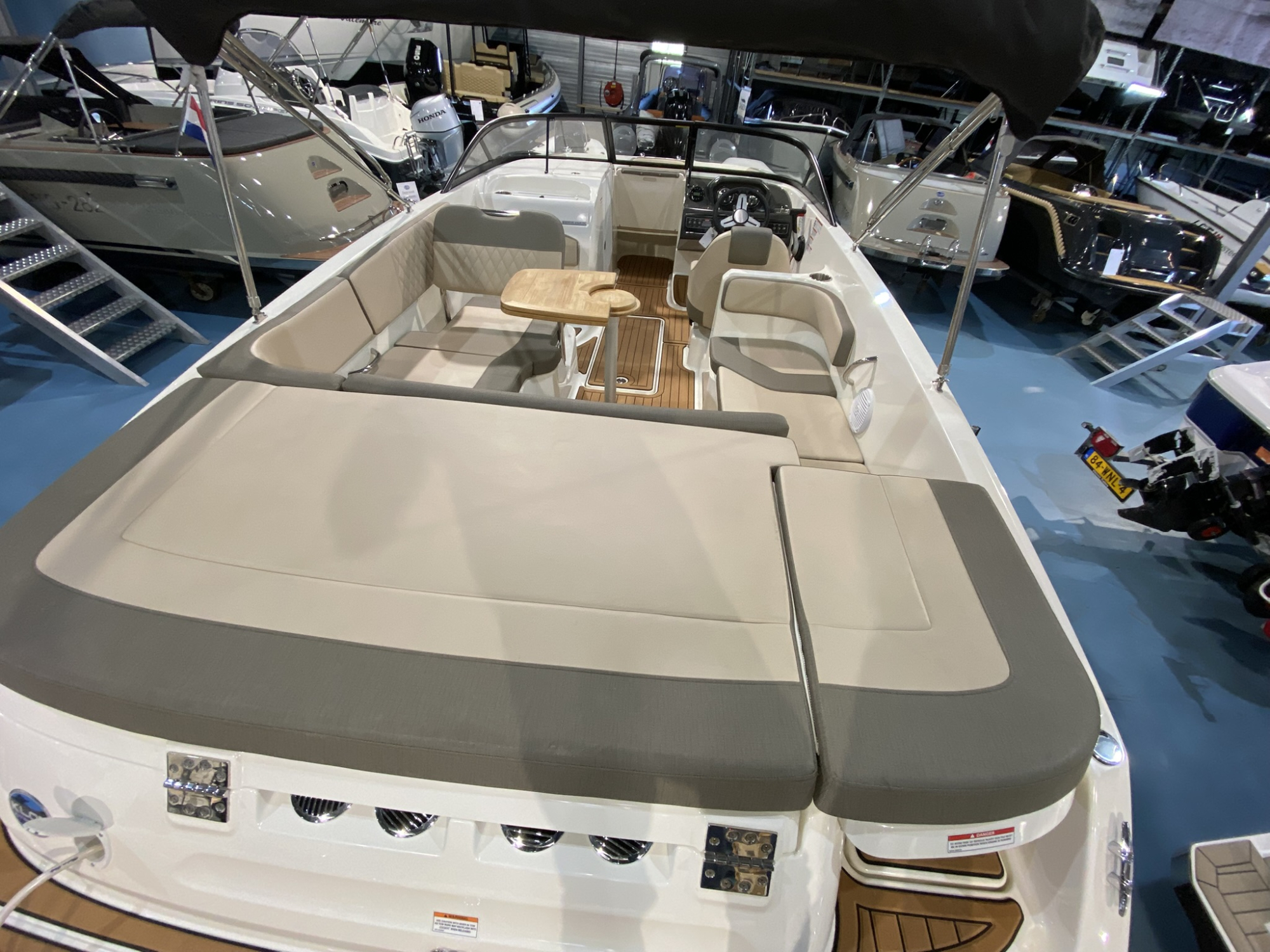 Bayliner VR6 met Mercruiser 4.5L 250 pk -  bouwjaar 2020