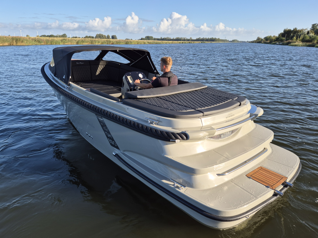 Oudhuijzer 650 Tender