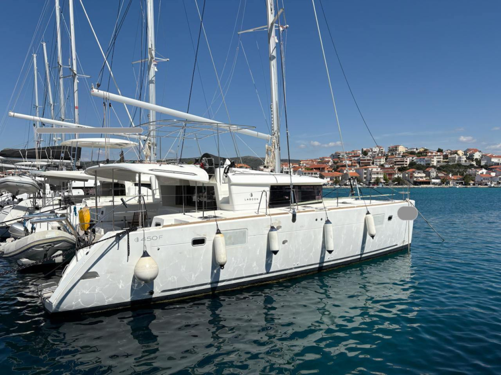 Lagoon 450