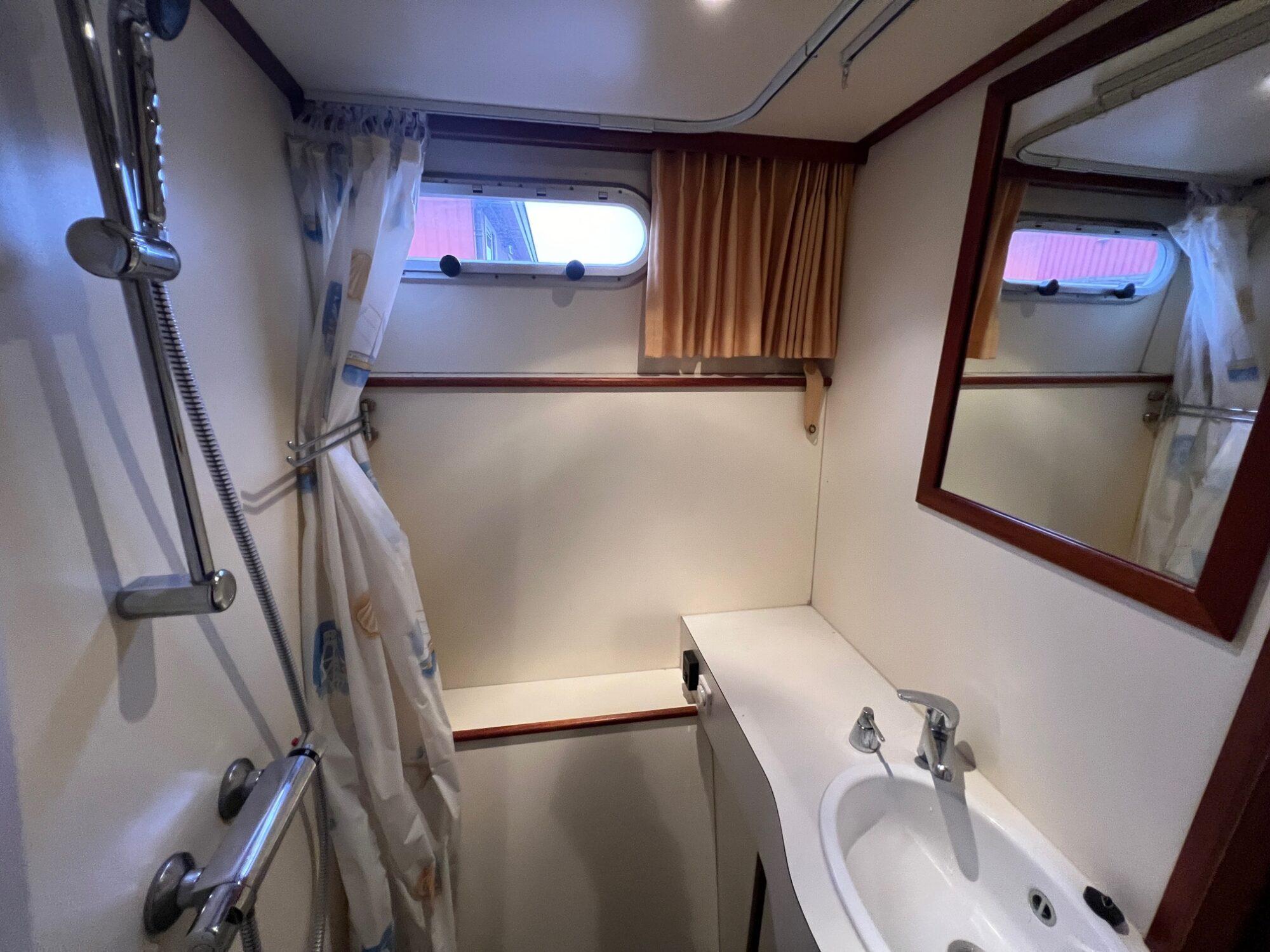 Vripack Vripack Spiegelkotter 12.00 AK Cabrio