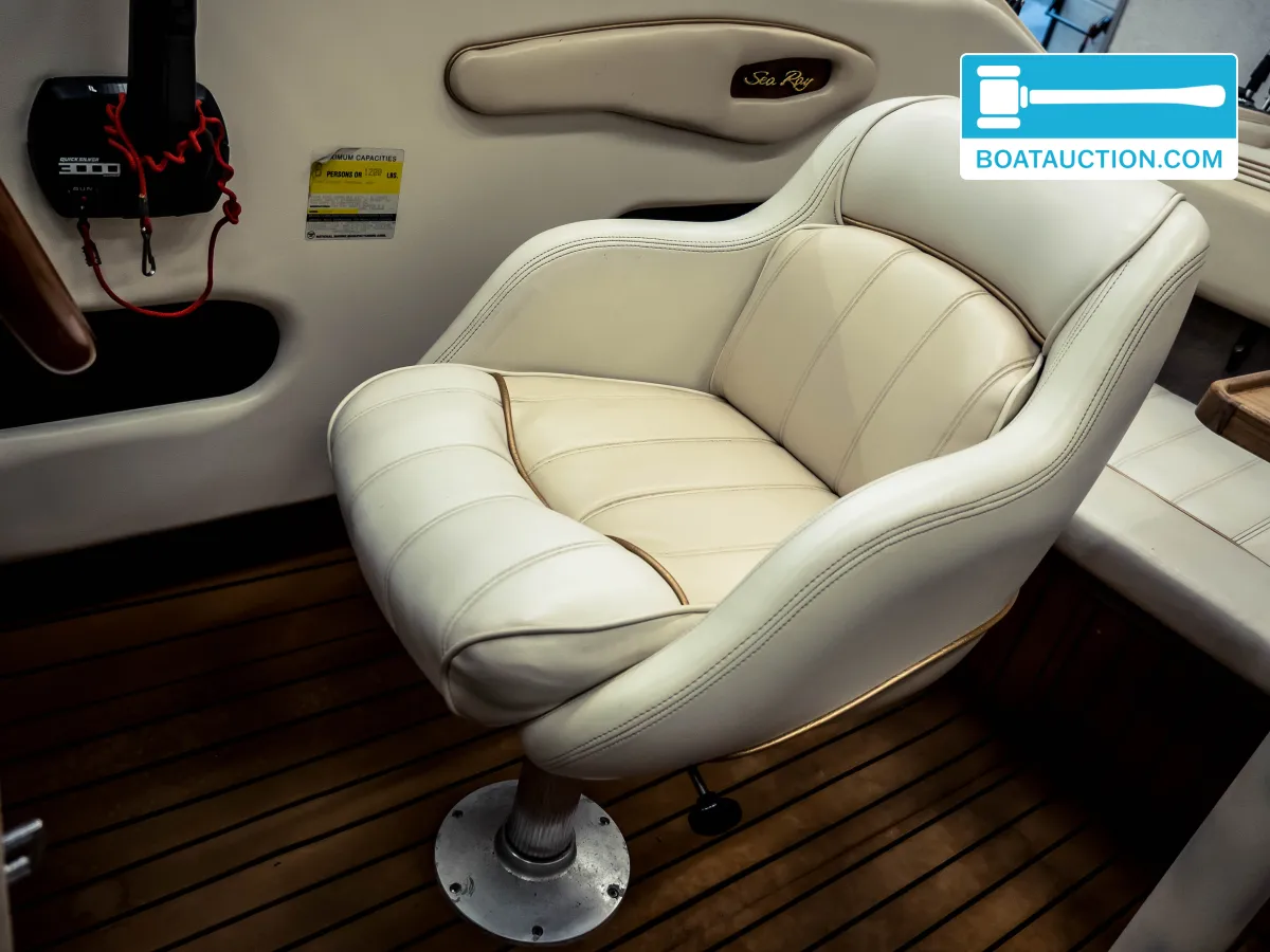 Sea Ray 200 Signature