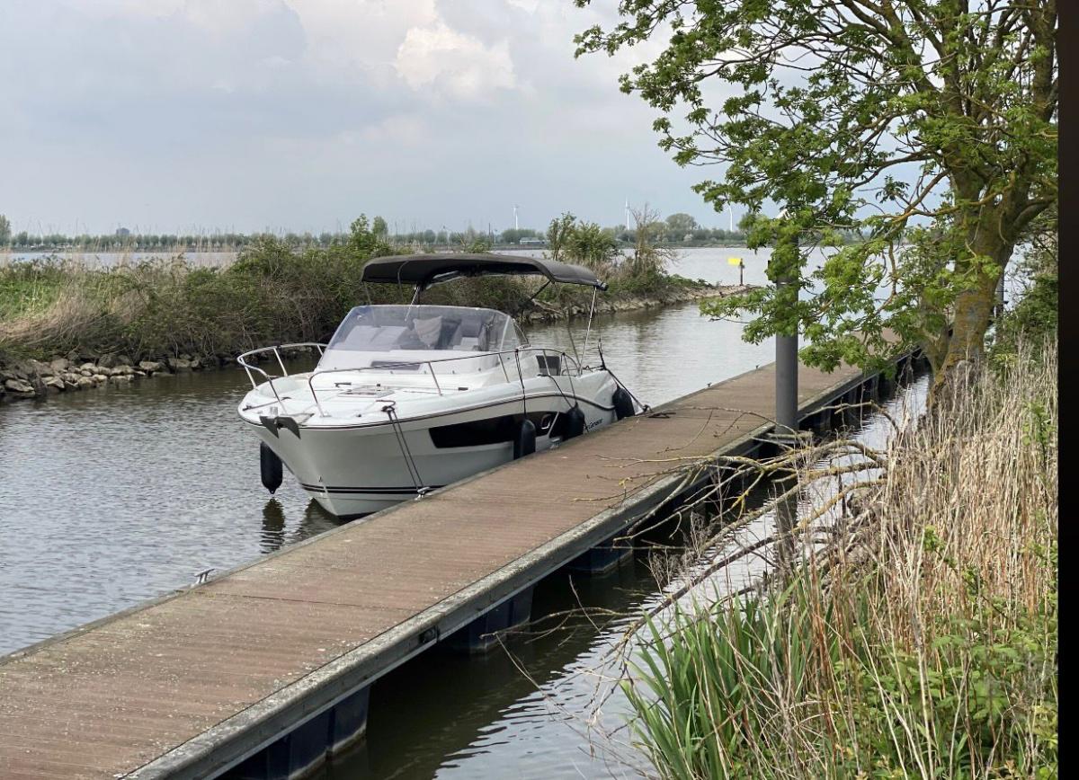 Jeanneau Cap Camarat 9.0 Walk Around hoofdfoto: 1