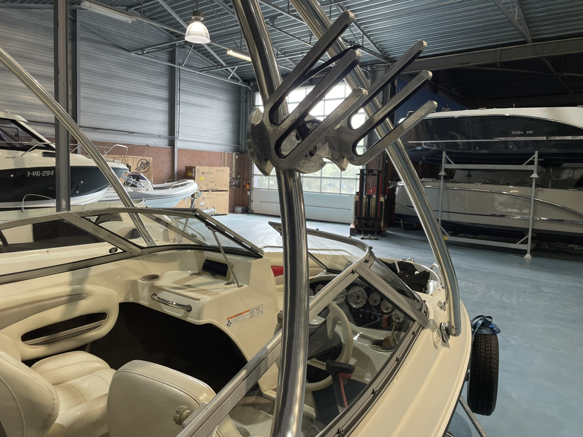 Stingray 185 LX met 130 pk MerCruiser