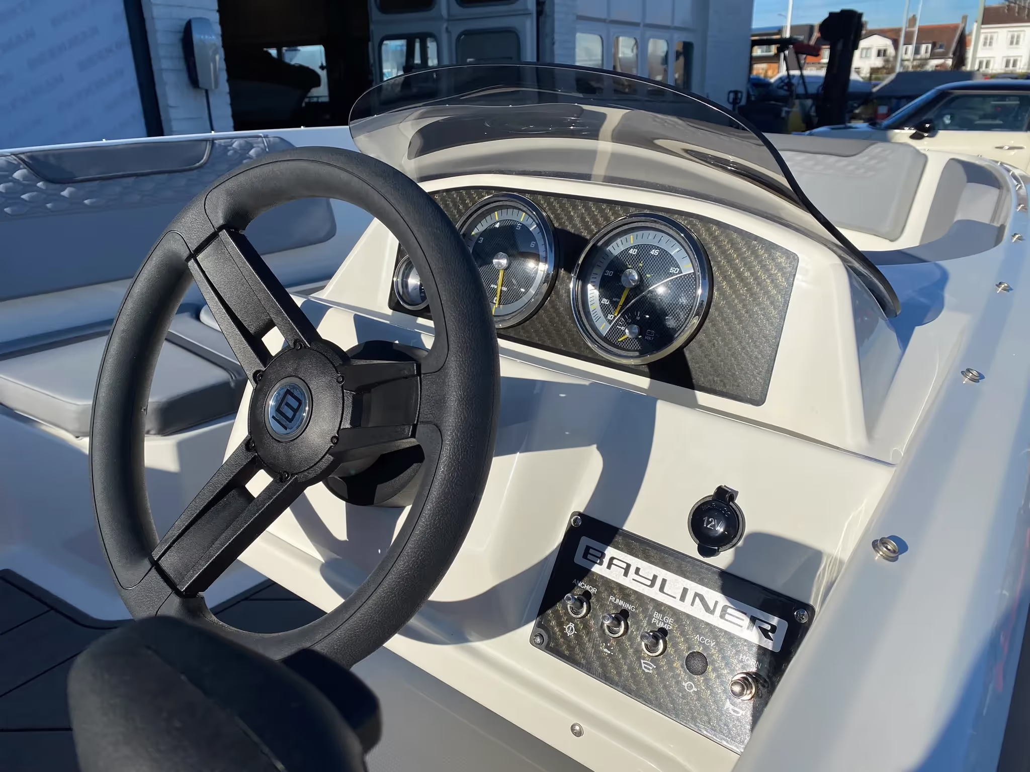 Bayliner Element M15