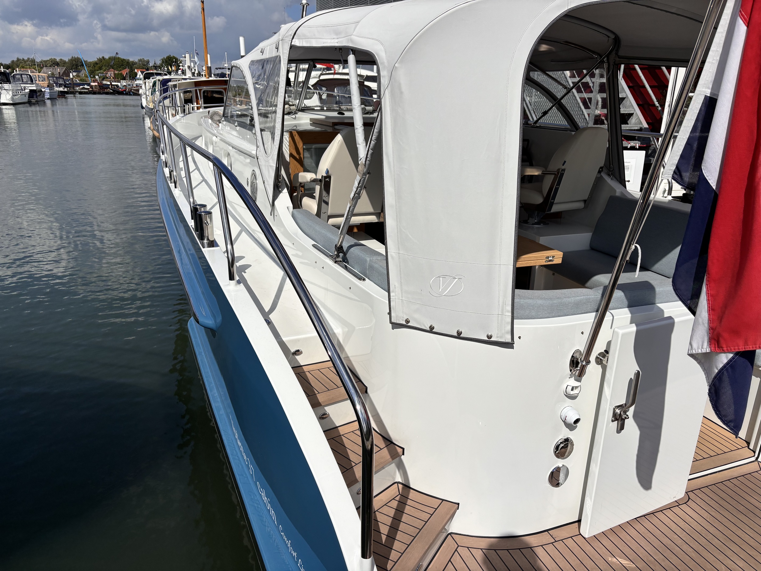 Vedette 37 Cabin Comfort Line