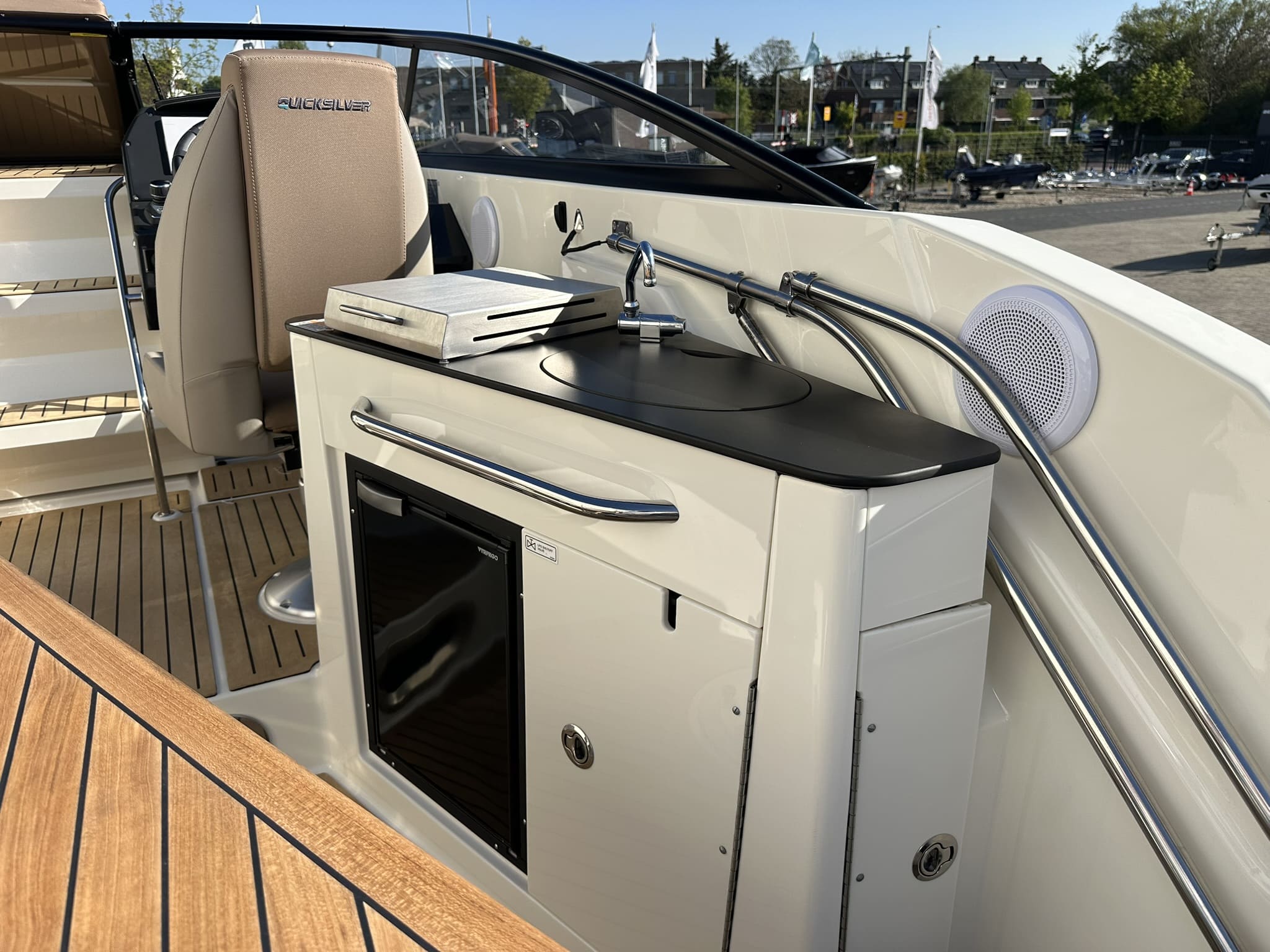 Quicksilver 805 Cruiser