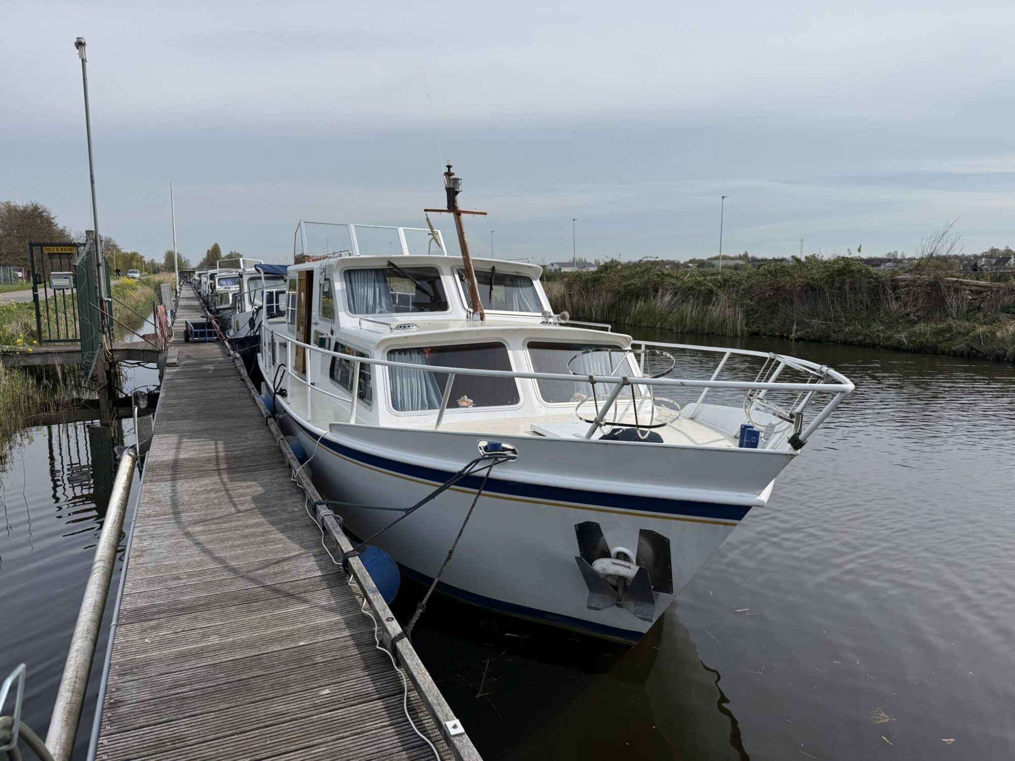 Target Saloon 11.00 AK Cabrio