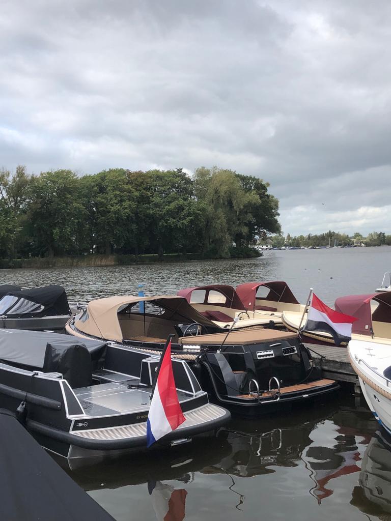 Corsiva 650 tender Suzuki 90pk Verkocht