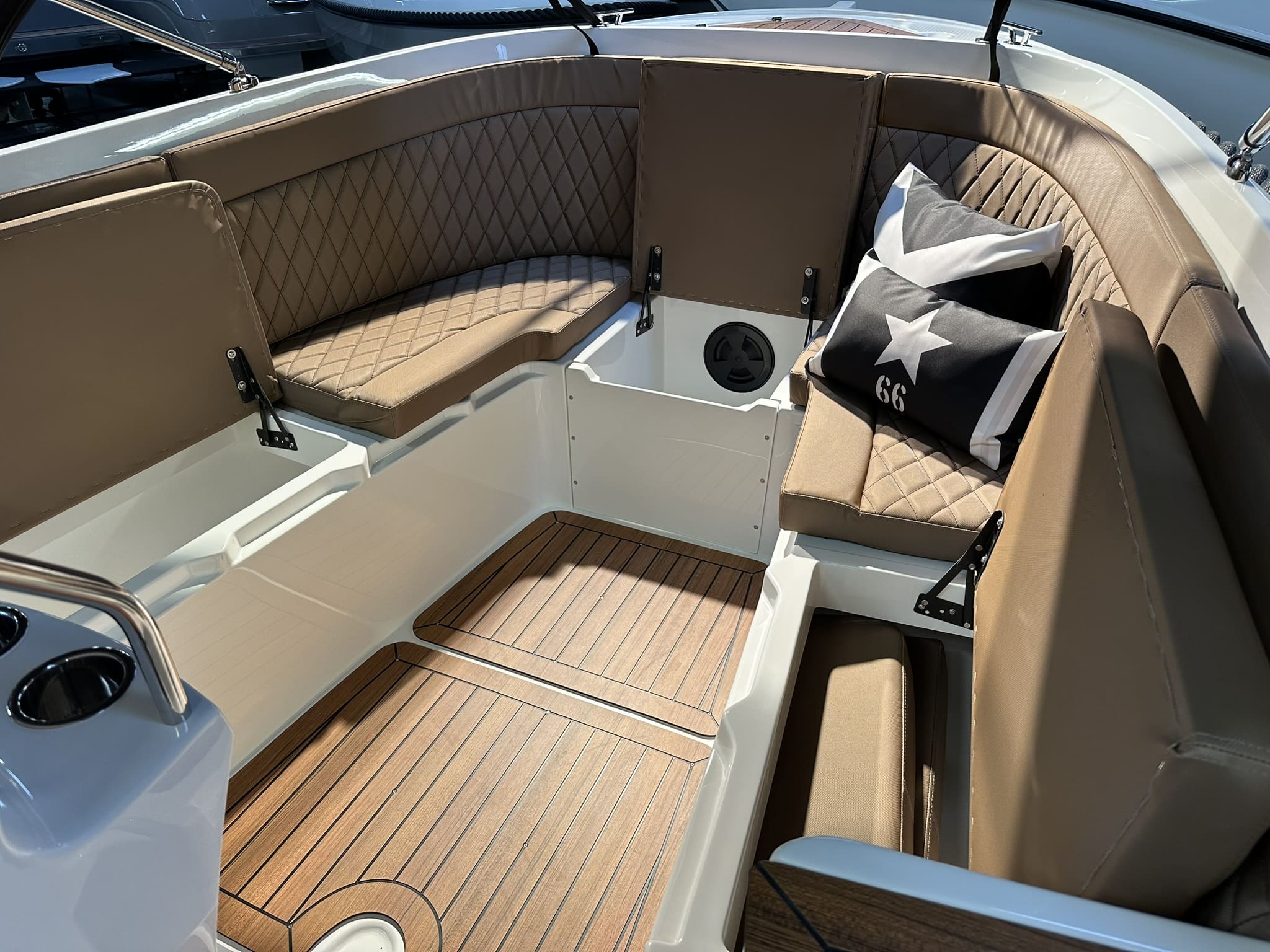 Topcraft 627 Tender