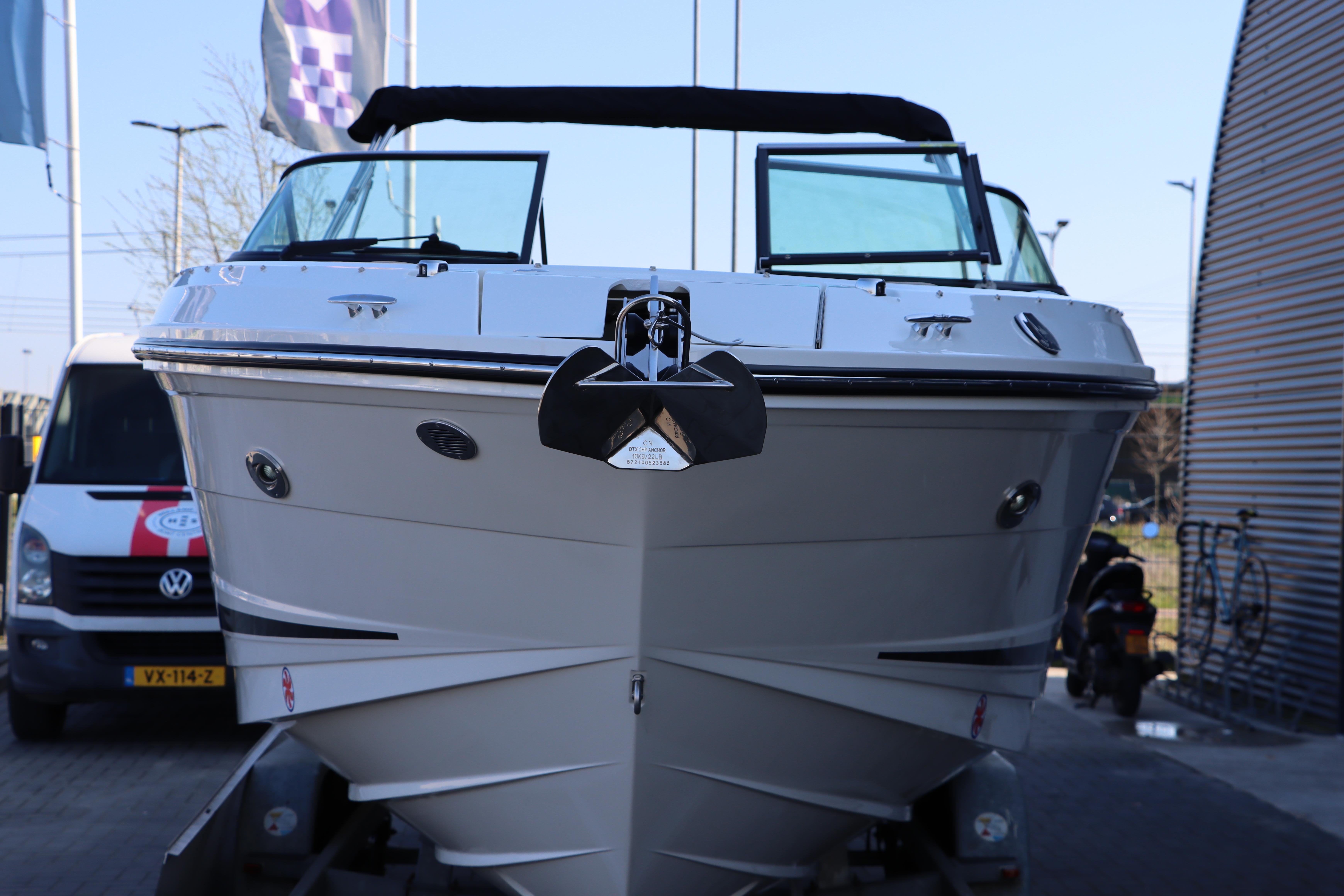 Sea Ray SLX 250
