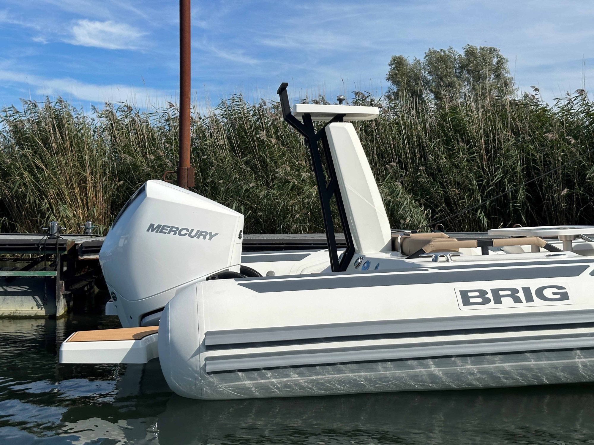 Brig Ribs AANBIEDING - Brig Eagle 10 met 2x Mercury Verado 300 pk op voorraad!