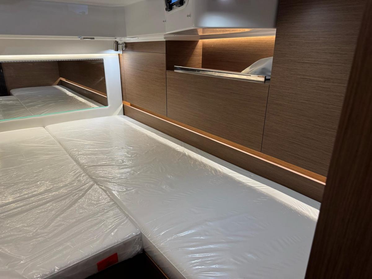 Jeanneau Cap Camarat 10.5 WA S2 op voorraad