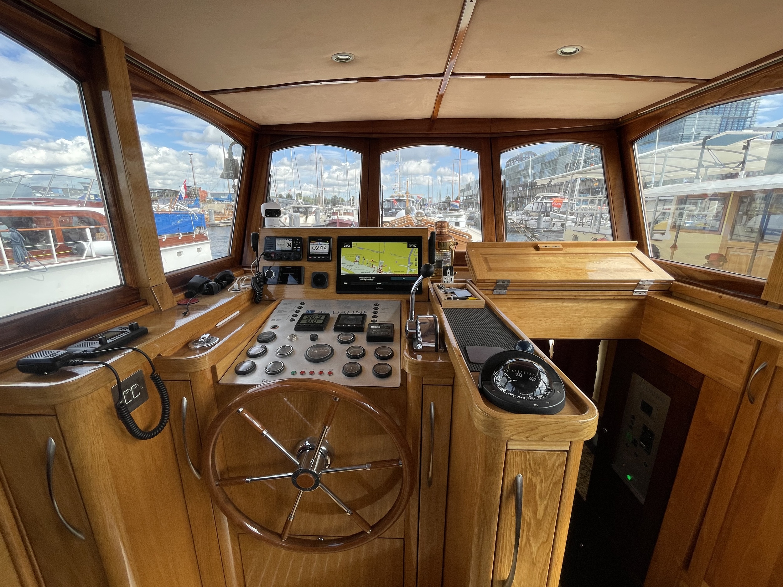 Aqualine Voyager 65 Ft