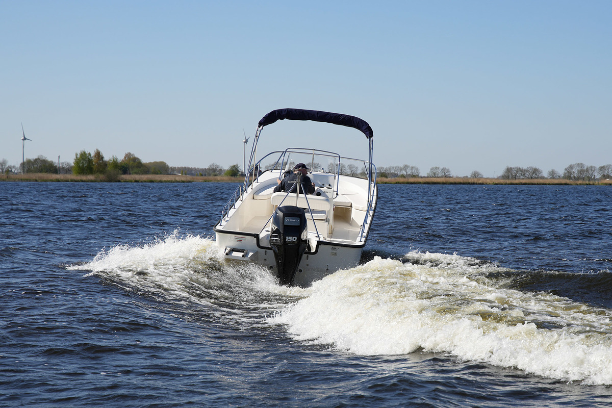 Boston Whaler 190 Montauk