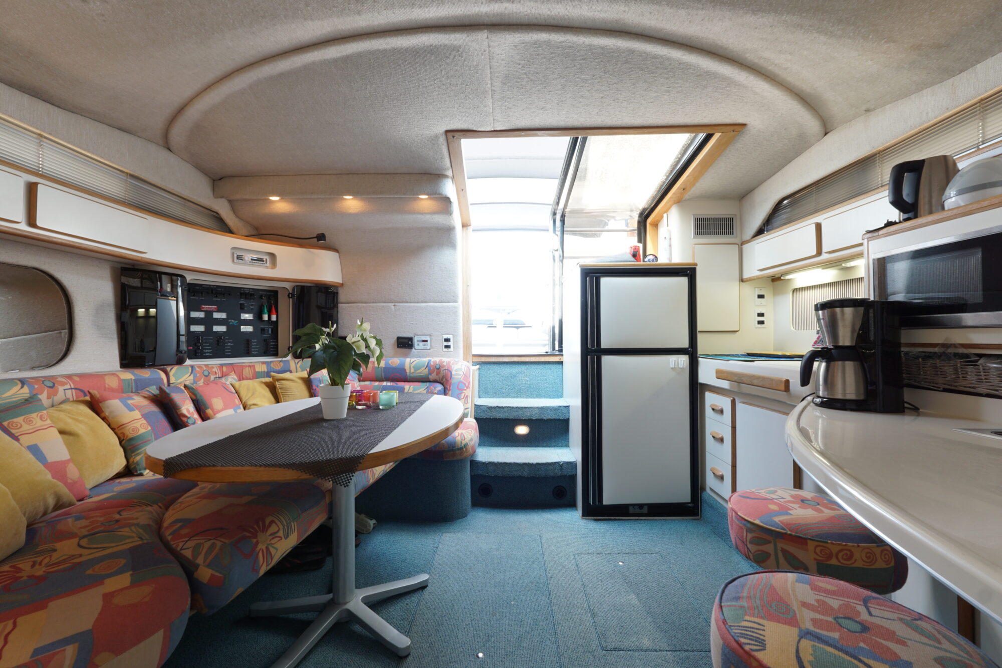 Sea Ray 400 Express Cruiser