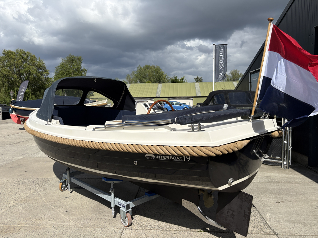 Interboat  19