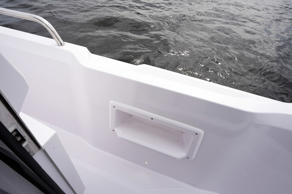 Axopar 29 XC Cross Cabin