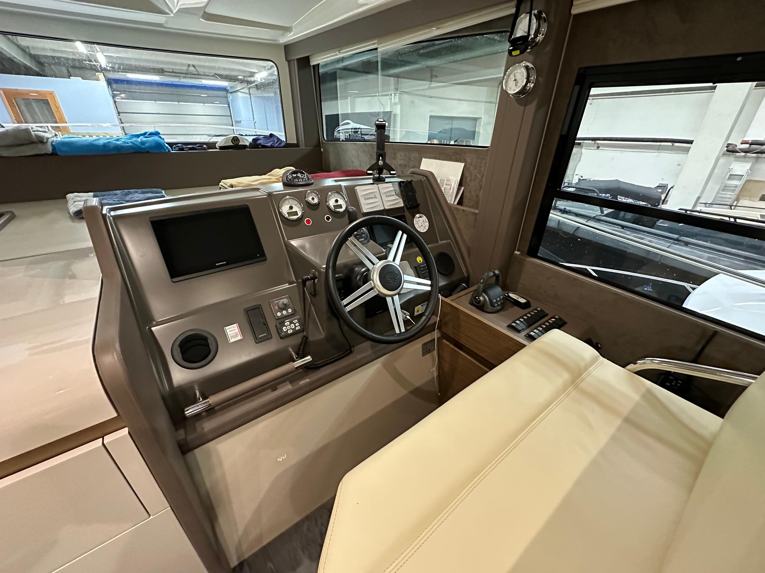 Cranchi T43 Eco Trawler Long Distance