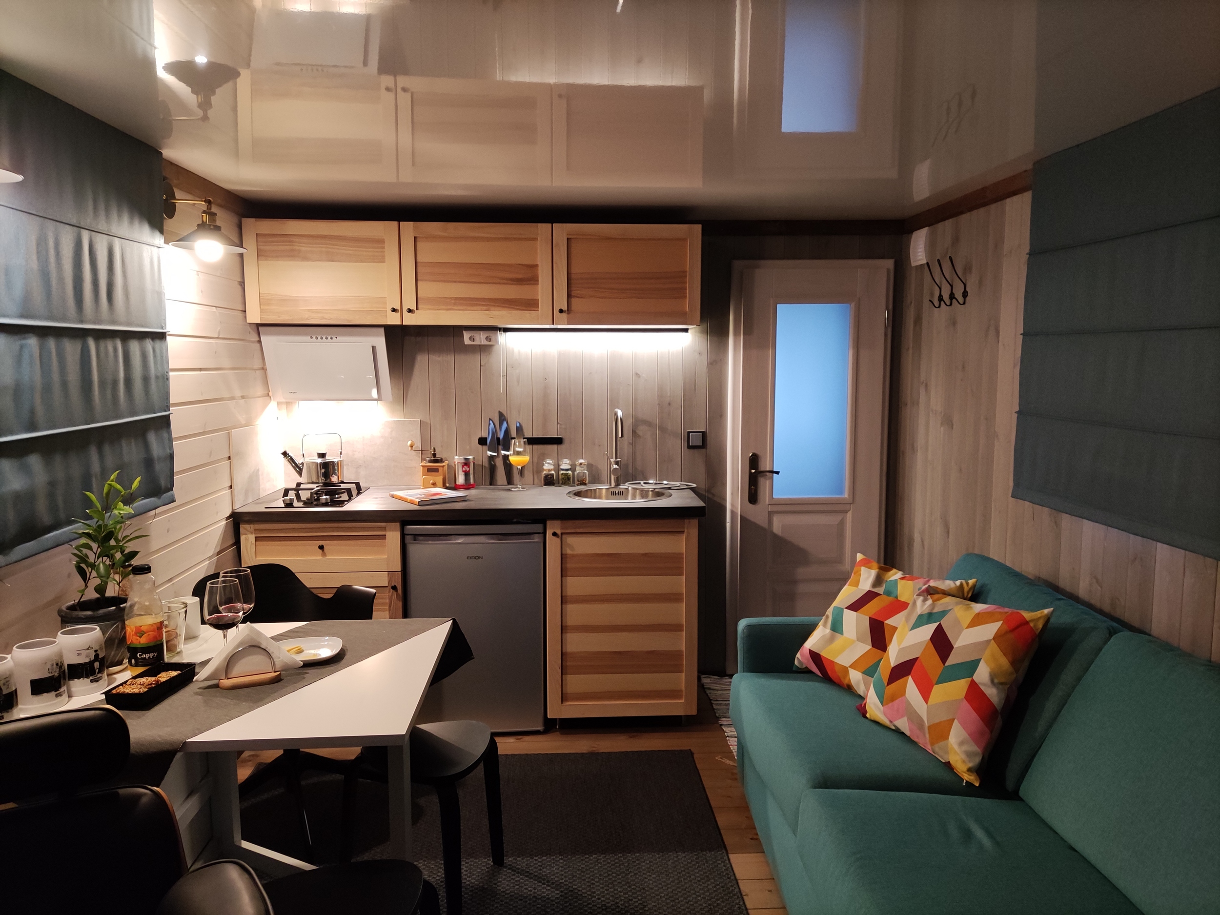 Nordic Season Houseboat NS 32 Eco 18m2