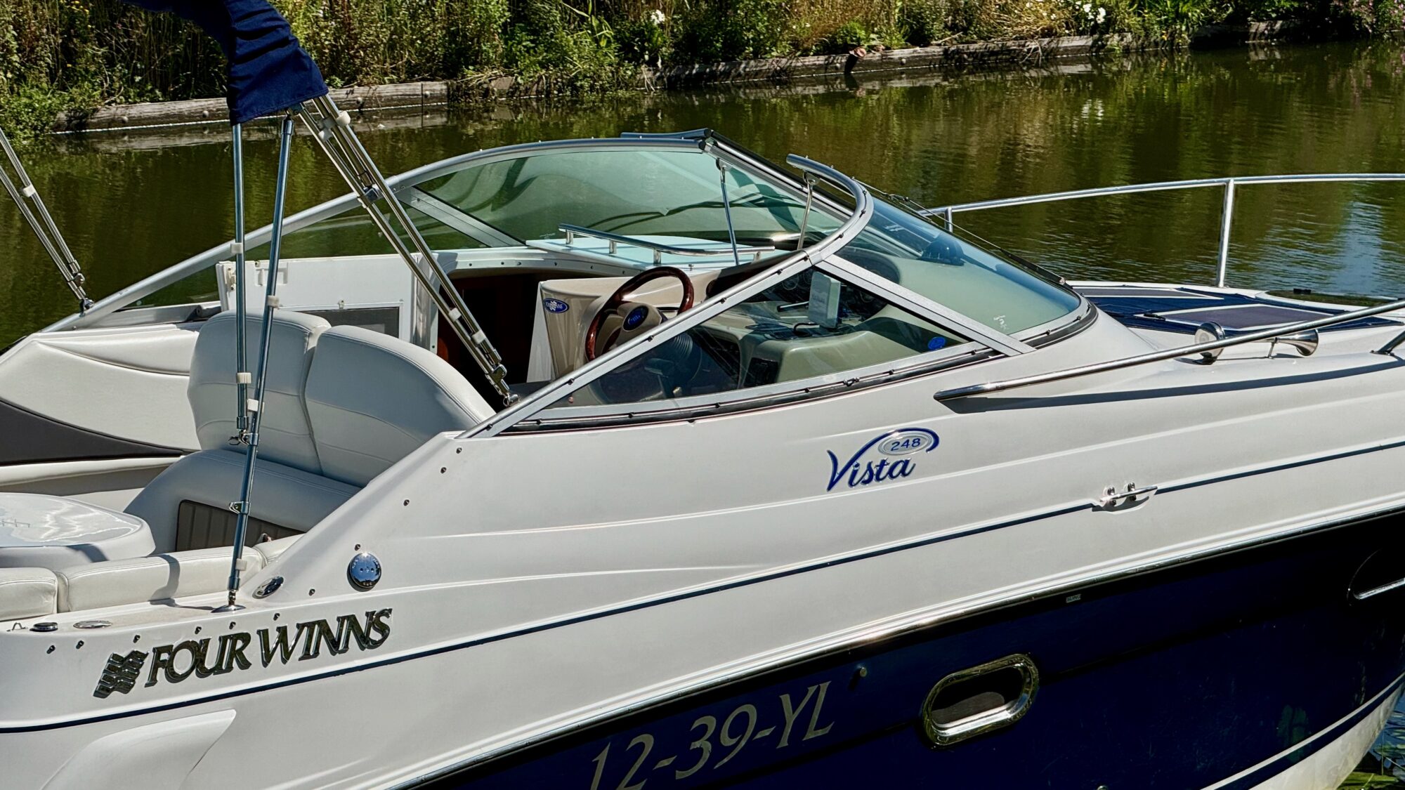 Four Winns 248 Vista