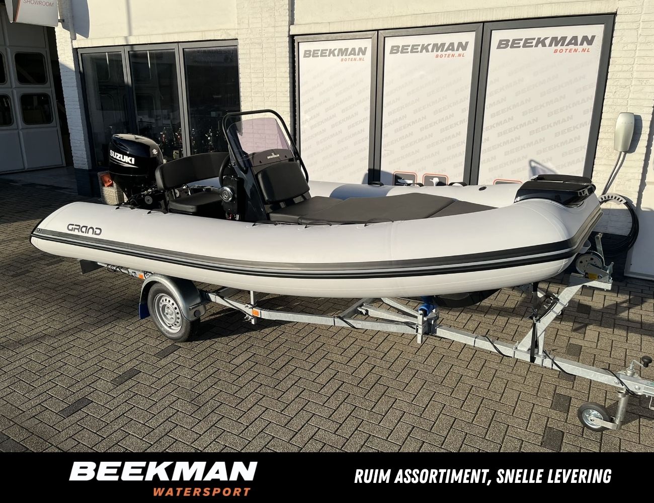 Grand Silver Line 470 de Luxe hoofdfoto: 1