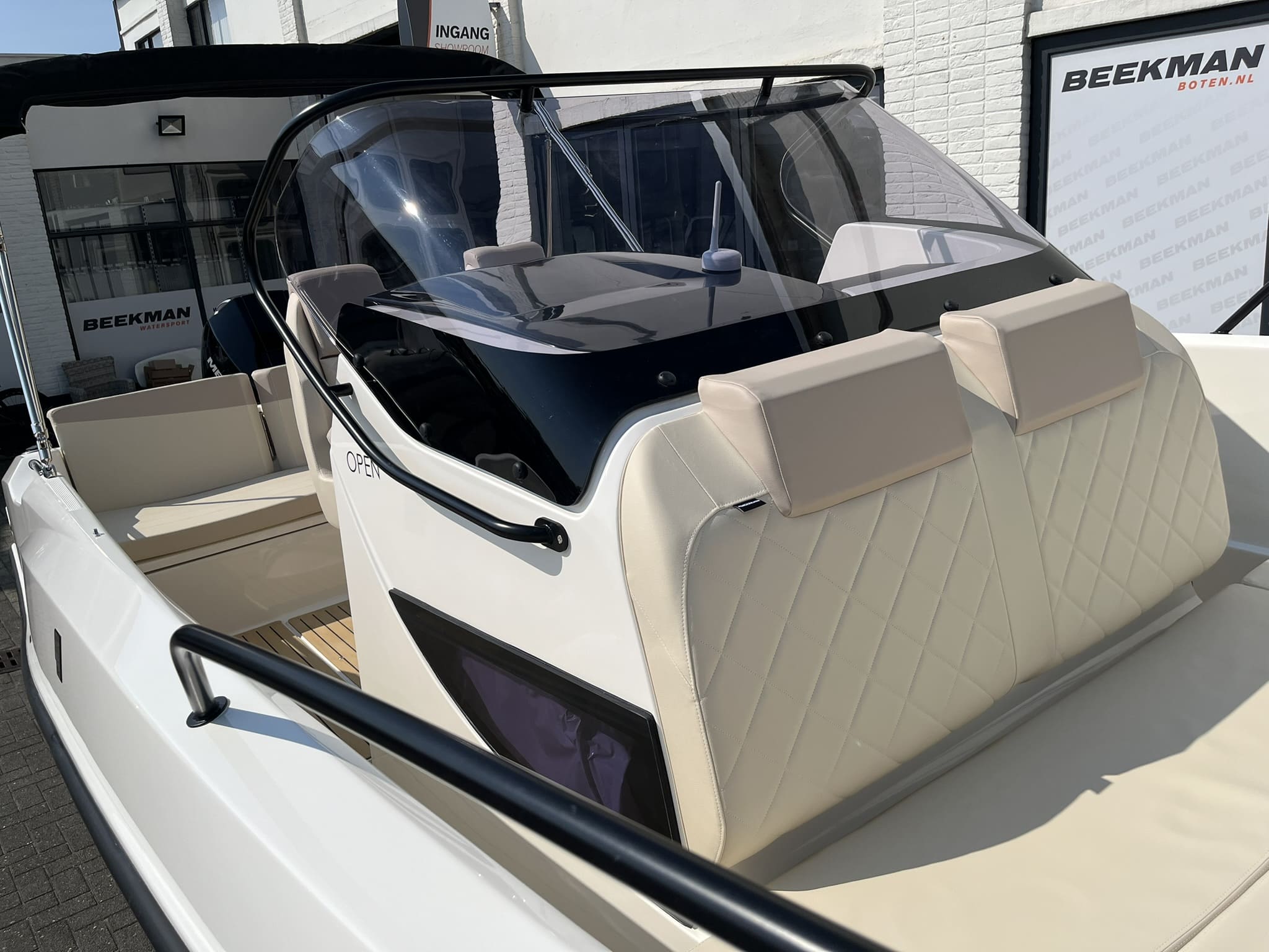 Quicksilver 705 Open