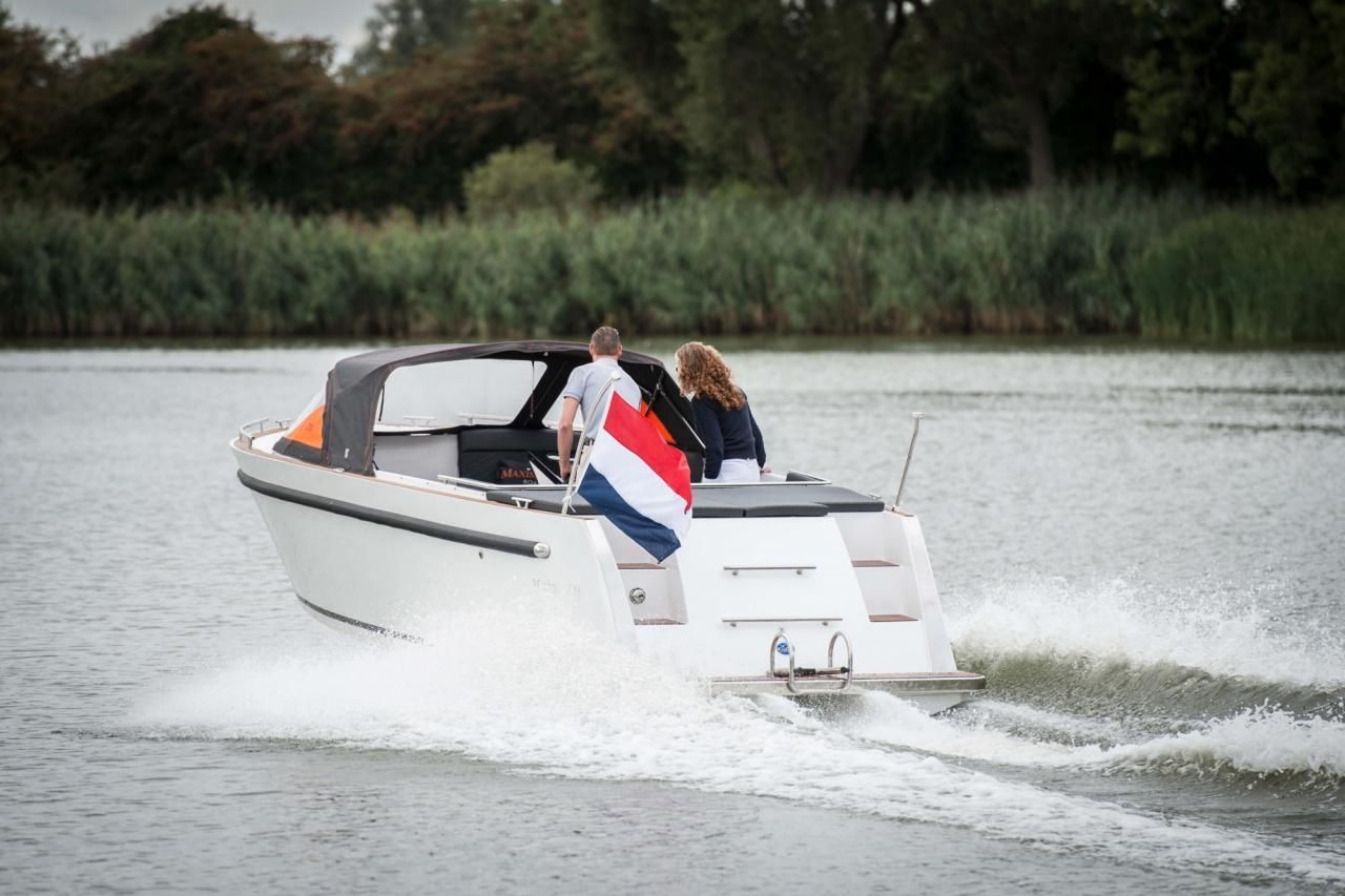 Maxima 730 tender