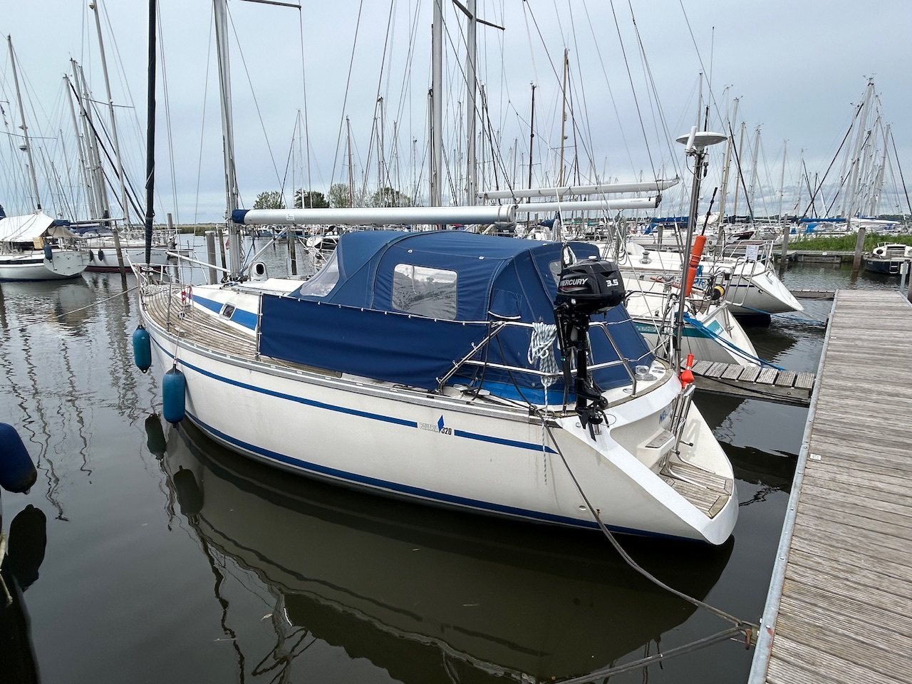 Bavaria 320