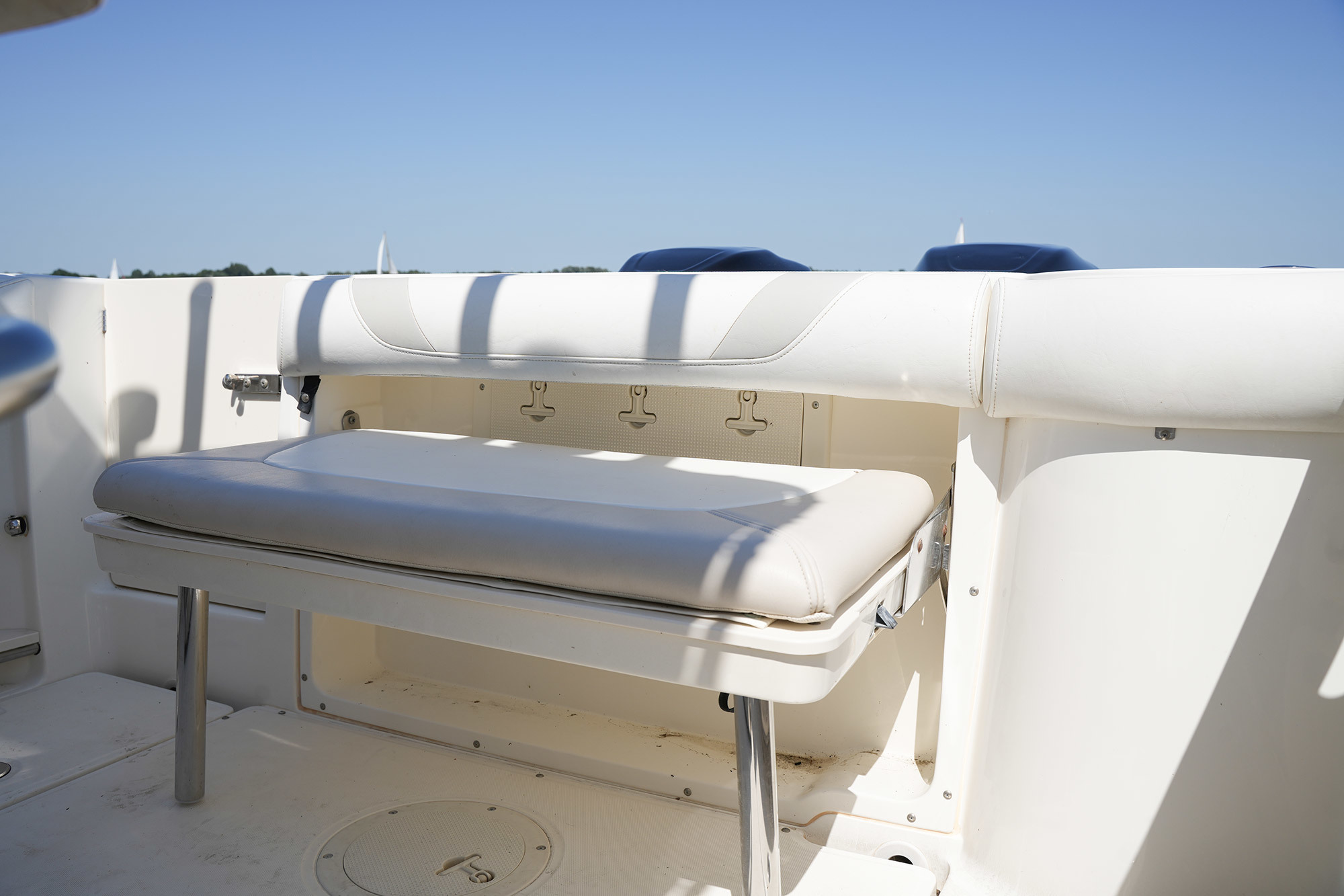 Boston Whaler 270 Outrage