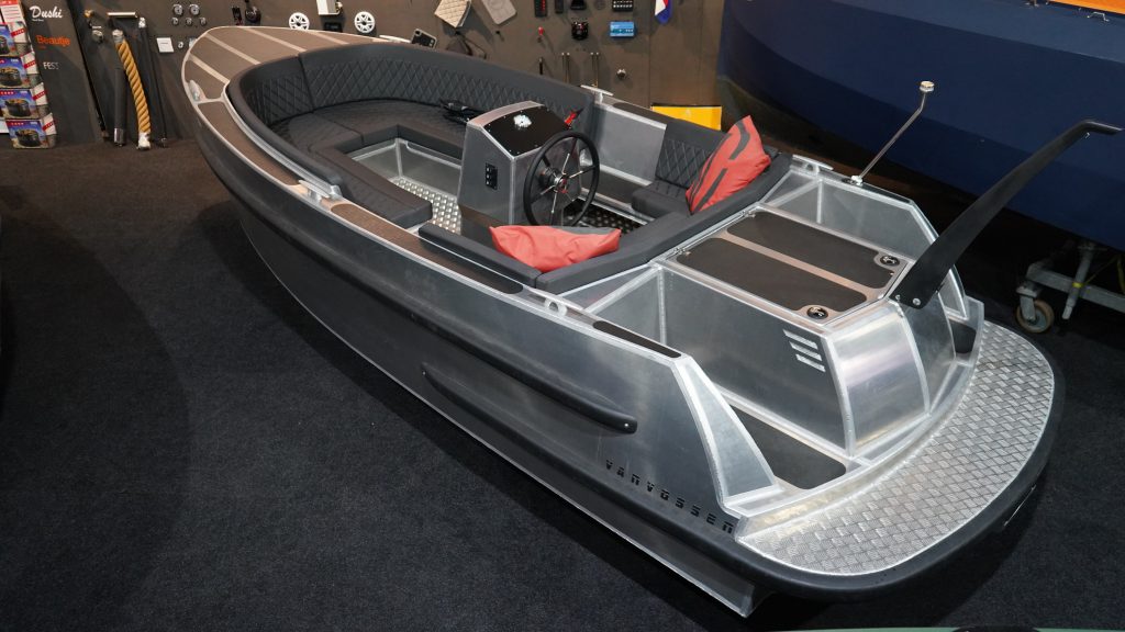 Van Vossen 600 Tender & ZONDAGS GEOPEND
