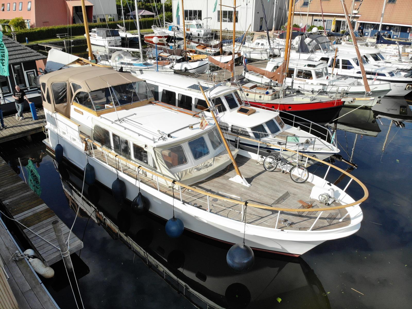 Super Van Craft 1350 hoofdfoto: 1