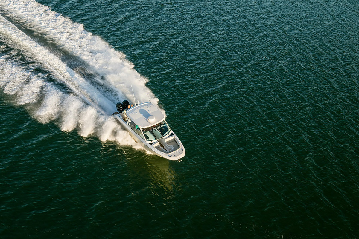 Boston Whaler 320 Vantage